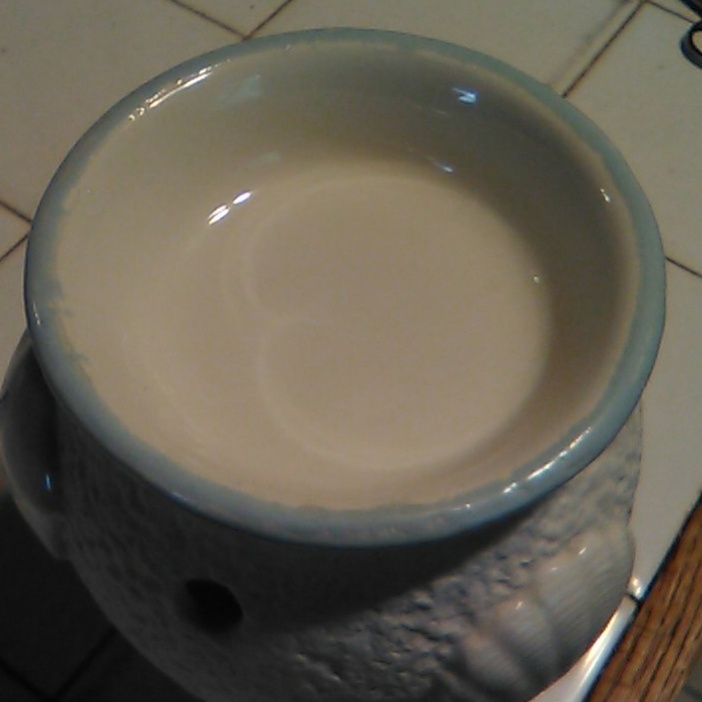 Yankee Candle Company wax burner - Picture 8 of 8